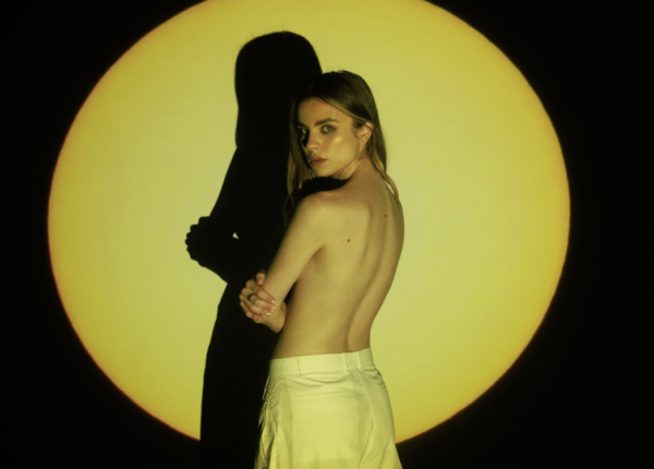 GIULIA BE lança clipe de “911” e completa álbum homônimo nas plataformas, com 21 músicas em três idiomas