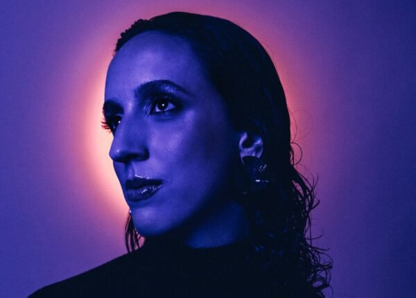 Marina Melo anuncia série de shows por Paraty, Rio de Janeiro e São Paulo